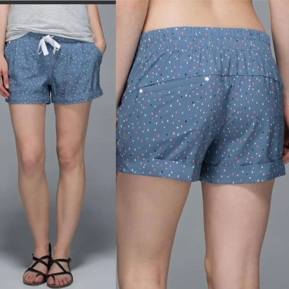 Lot of 2 pair Lululemon  Women's Spring Breakaway Play all Day Shorts Size 6
